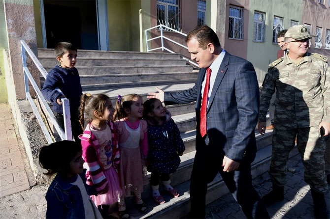 Vali Akbıyık Aktütün ve Konur köylerini ziyaret etti 15