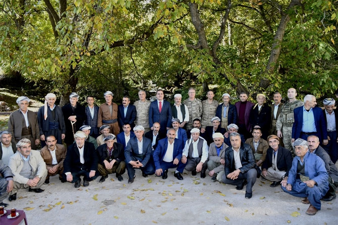 Vali Akbıyık Aktütün ve Konur köylerini ziyaret etti 7