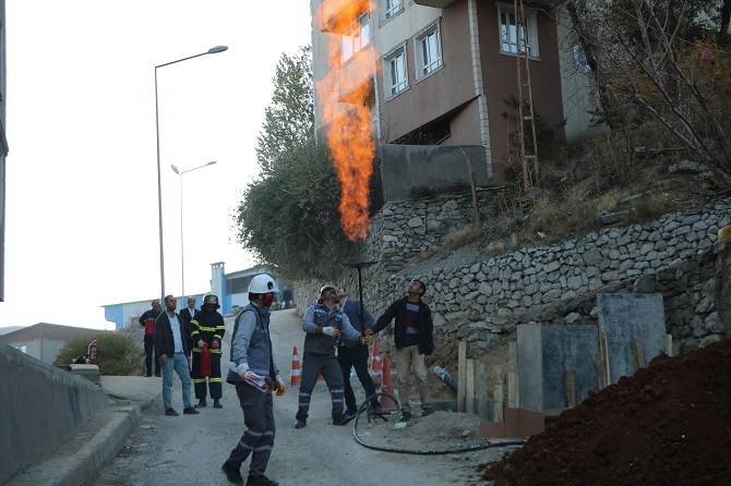 Hakkari, doğal gaza kavuştu 2