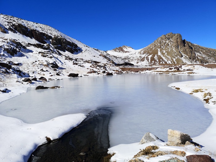 Hakkari'de ilk defa Cilo Sat Gölleri kar ile görüntülendi 11