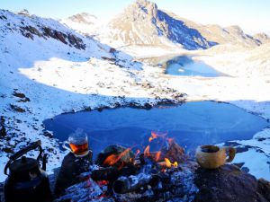 Hakkari'de ilk defa Cilo Sat Gölleri kar ile görüntülendi