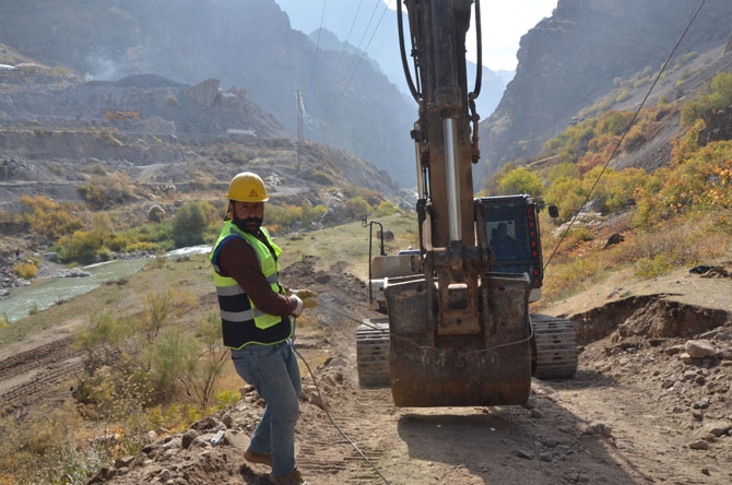 VEDAŞ Ekiplerinin Zap'ta zorlu mesaisi 10
