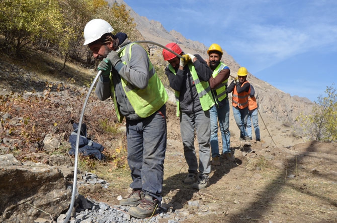 VEDAŞ Ekiplerinin Zap'ta zorlu mesaisi 18
