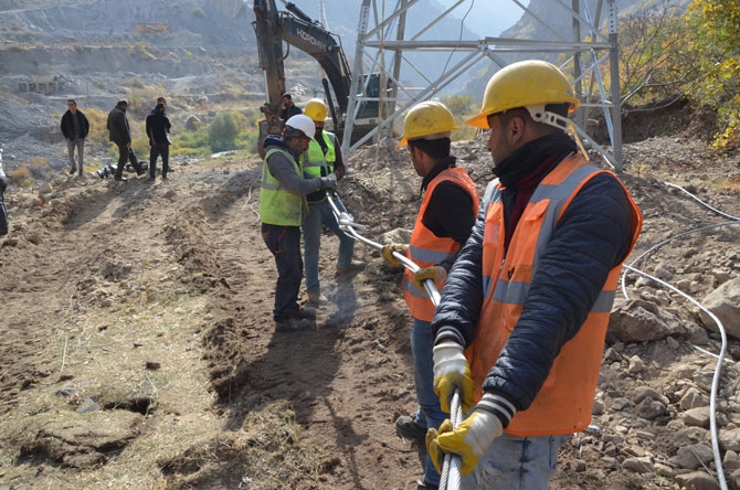 VEDAŞ Ekiplerinin Zap'ta zorlu mesaisi 2