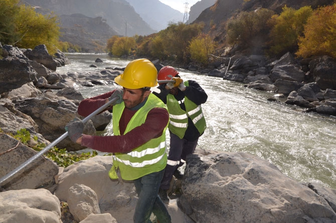 VEDAŞ Ekiplerinin Zap'ta zorlu mesaisi 3