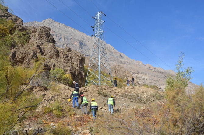 VEDAŞ Ekiplerinin Zap'ta zorlu mesaisi 8