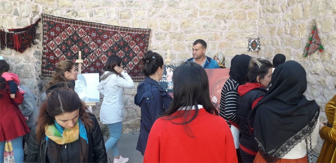 Çukurca'nın ilk resim sergisine yoğun ilgi! 18