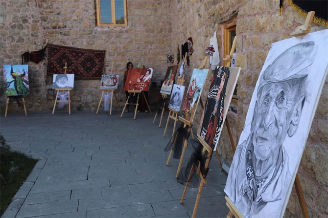 Çukurca'nın ilk resim sergisine yoğun ilgi! 2