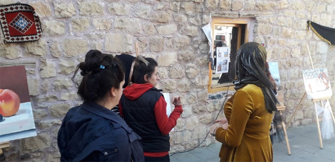 Çukurca'nın ilk resim sergisine yoğun ilgi! 20