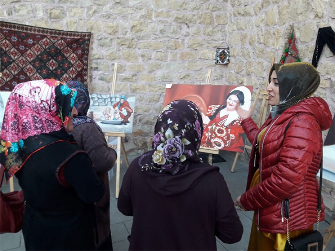 Çukurca'nın ilk resim sergisine yoğun ilgi! 9