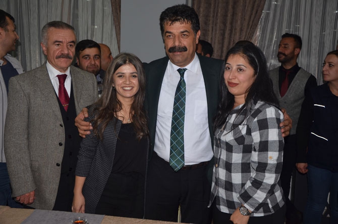 VEDAŞ Müdürü Özdemir'e veda 50