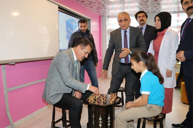 Hakkari'de Bilişim ve Üretim Atölyesi açıldı 1