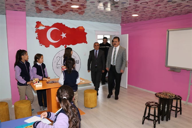 Hakkari'de Bilişim ve Üretim Atölyesi açıldı 13
