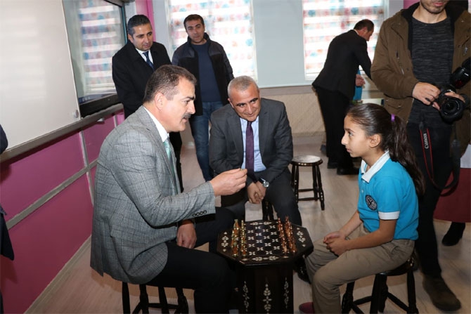 Hakkari'de Bilişim ve Üretim Atölyesi açıldı 5