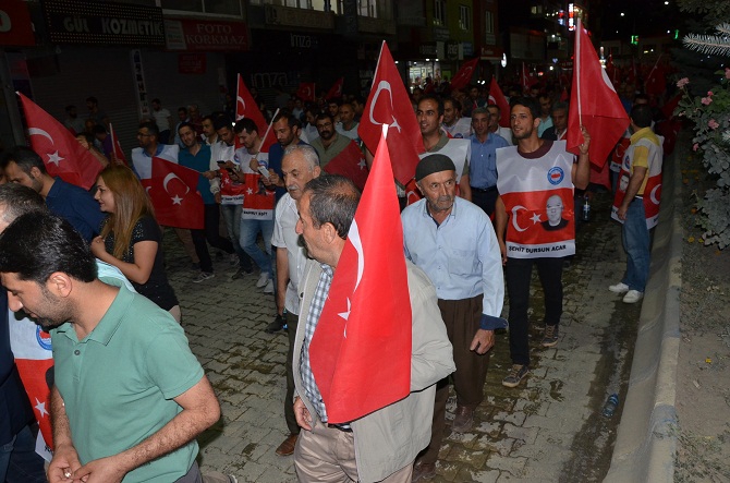 Hakkari’de 15 Temmuz yürüyüşü düzenlendi 7