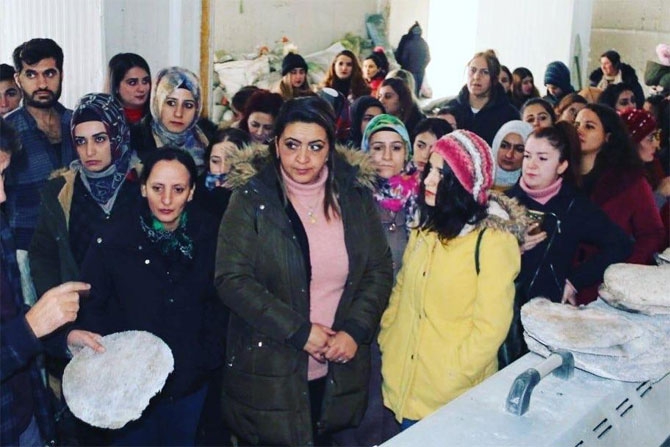 Hakkari kadın girişimciler Yüksekova'da işletmeleri gezdi 14