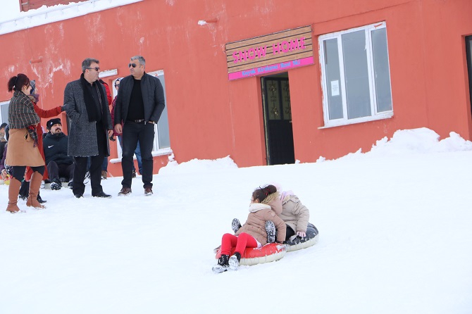 Hakkari'de kayak sezonu açıldı 18