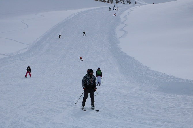 Hakkari'de kayak sezonu açıldı 20