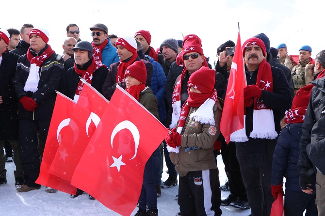 Hakkari'de, Sarıkamış şehitleri için yürüyüş 18