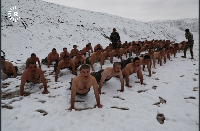 Böyle sıraya dizdiler! 13