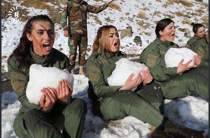 Böyle sıraya dizdiler! 2