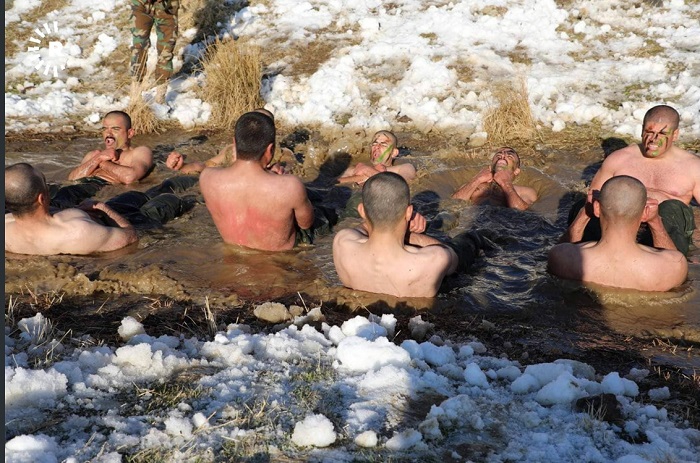 Böyle sıraya dizdiler! 3