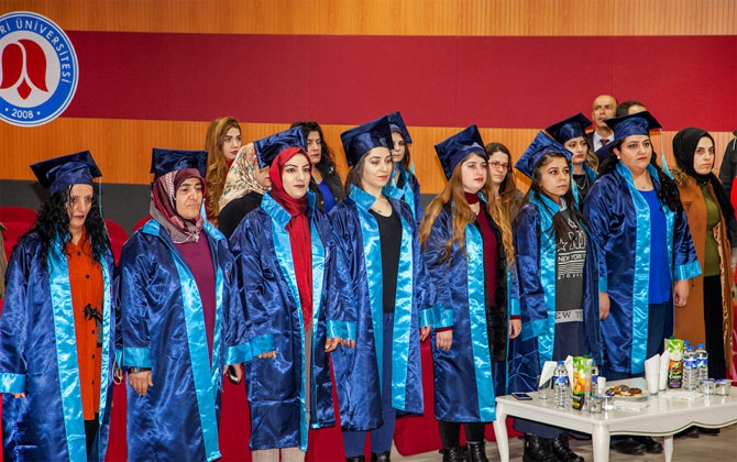 Hakkarili Girişimci kadınlar kep fırlattı 1