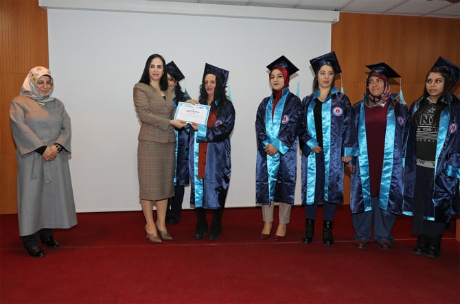 Hakkarili Girişimci kadınlar kep fırlattı 10