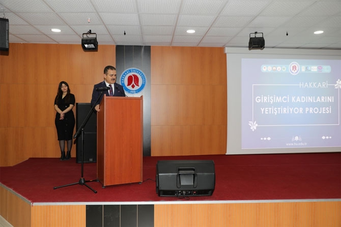 Hakkarili Girişimci kadınlar kep fırlattı 4