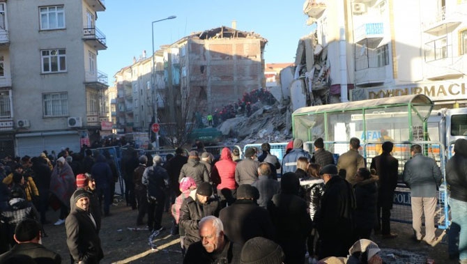 Deprem bölgesinden fotoğraflar 11