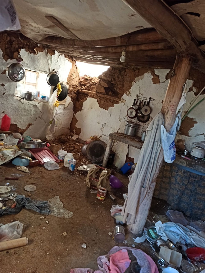 Deprem bölgesinden fotoğraflar 50