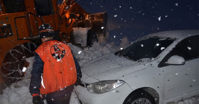 Hakkari'de ekipler diyaliz hastası için seferber oldu 1
