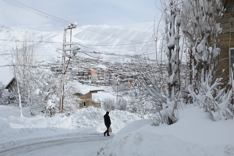 Gazeteci Mehmet Özkan Objektifinden Hakkari'de kış! 12