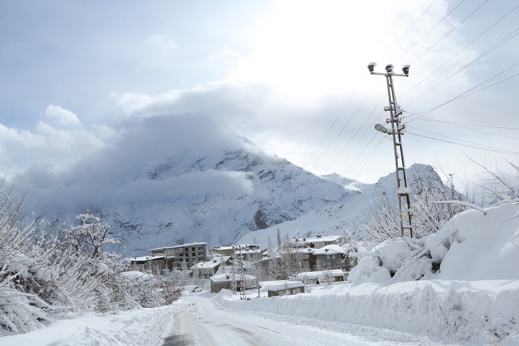 Gazeteci Mehmet Özkan Objektifinden Hakkari'de kış! 16