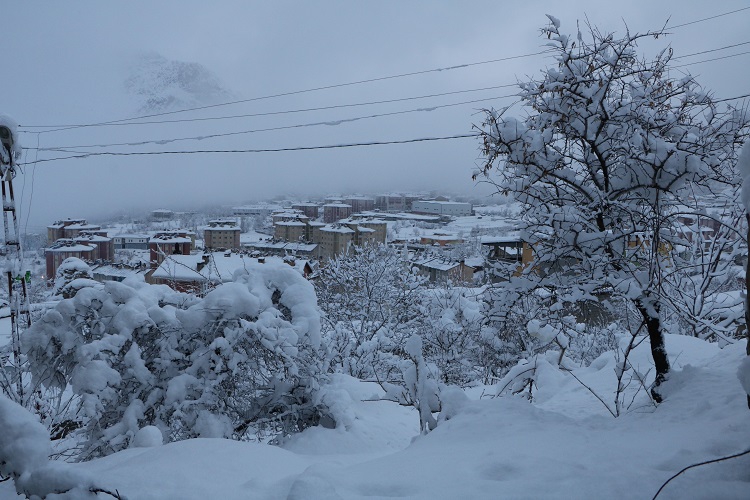 Gazeteci Mehmet Özkan Objektifinden Hakkari'de kış! 2