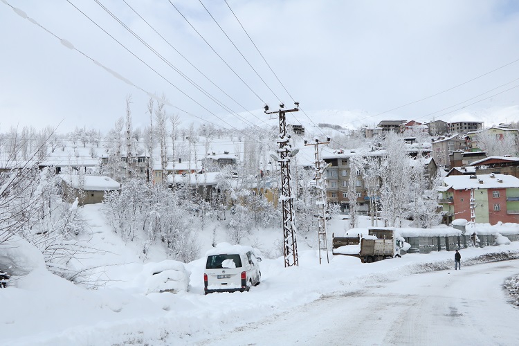 Gazeteci Mehmet Özkan Objektifinden Hakkari'de kış! 21
