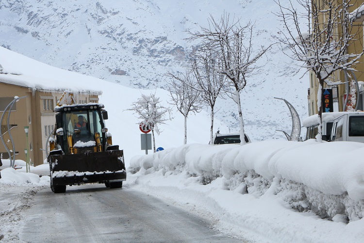 Gazeteci Mehmet Özkan Objektifinden Hakkari'de kış! 25