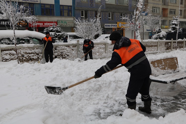 Gazeteci Mehmet Özkan Objektifinden Hakkari'de kış! 26