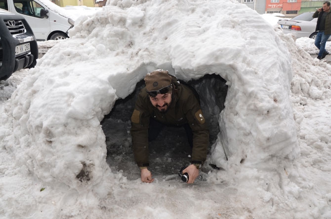 Hakkari’de kış çetin geçiyor 15