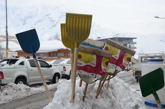 Hakkari’de kış çetin geçiyor 17