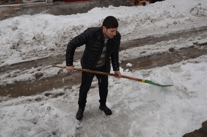 Hakkari’de kış çetin geçiyor 27