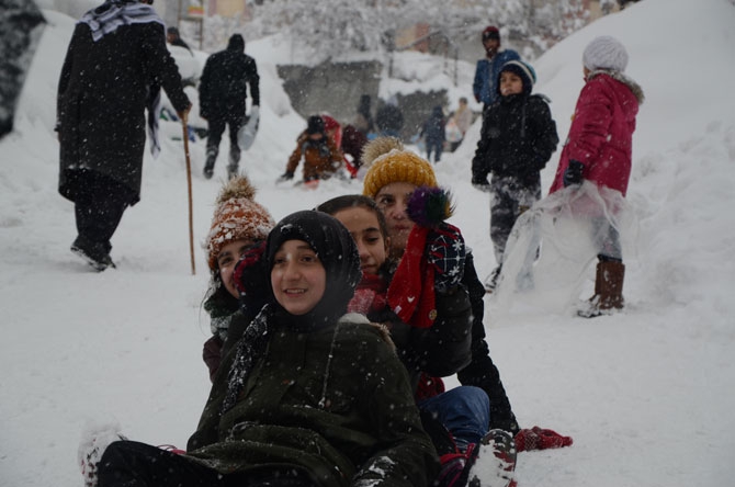 Hakkari’de kış çetin geçiyor 49