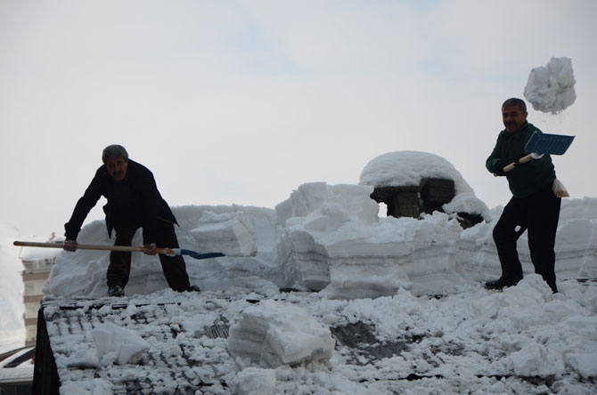 Hakkari’de kış çetin geçiyor 5
