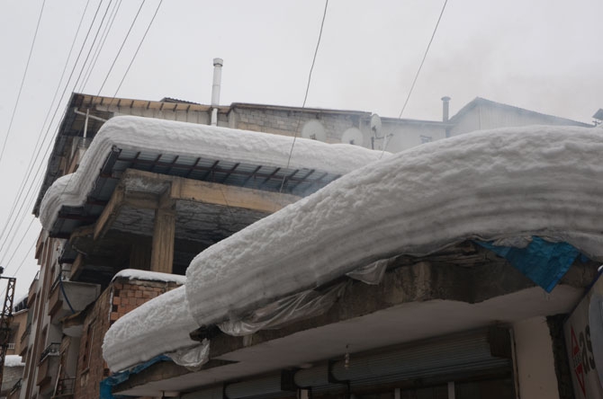 Hakkari’de kış çetin geçiyor 8