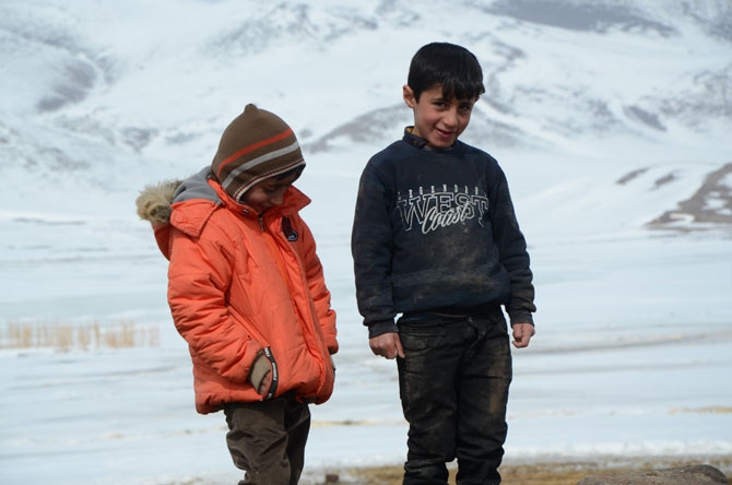 Depremzedeler yardım eli bekliyor 11