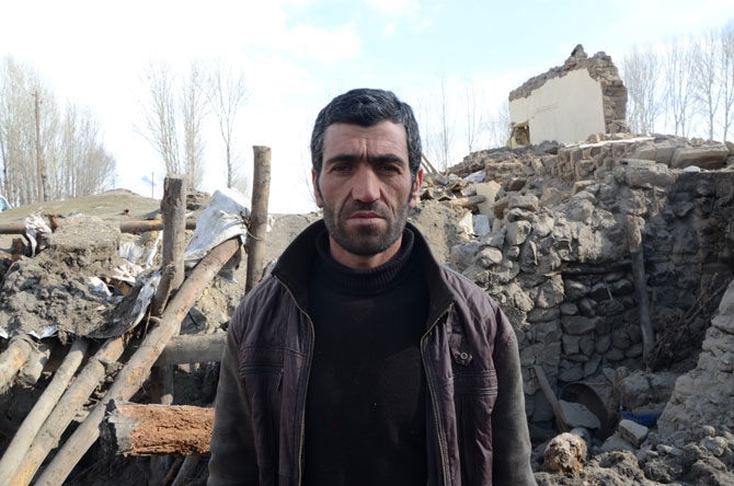 Depremzedeler yardım eli bekliyor 40