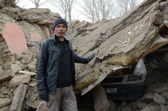 Depremzedeler yardım eli bekliyor 46