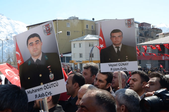 Hakkari'de 'Bahar Kalkanı Harekatına' destek yürüyüşü 14