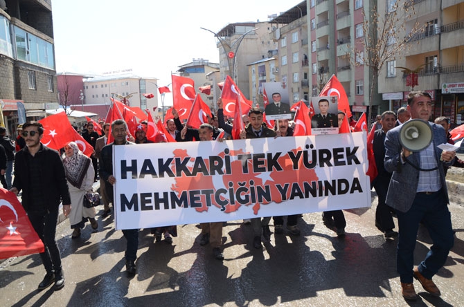 Hakkari'de 'Bahar Kalkanı Harekatına' destek yürüyüşü 5