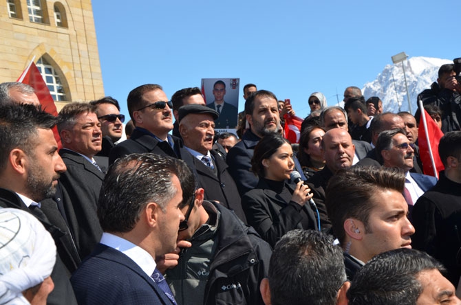 Hakkari'de 'Bahar Kalkanı Harekatına' destek yürüyüşü 7